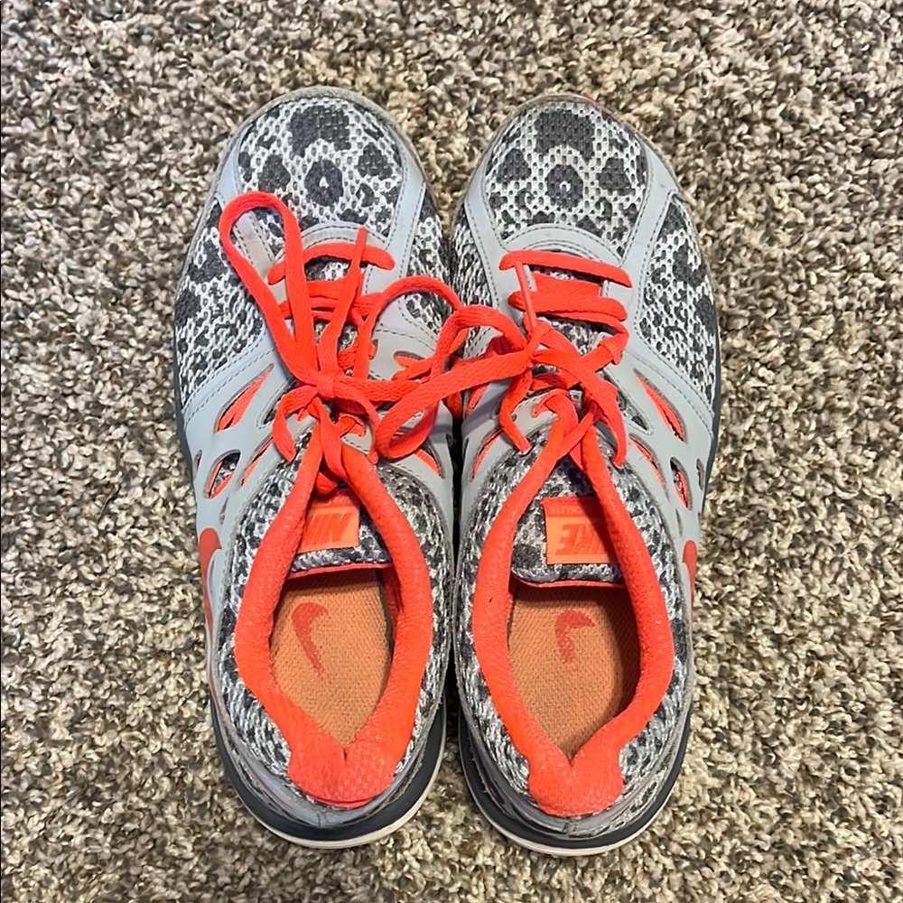Nike Gray and Pink Abstract Sneakers Size 8